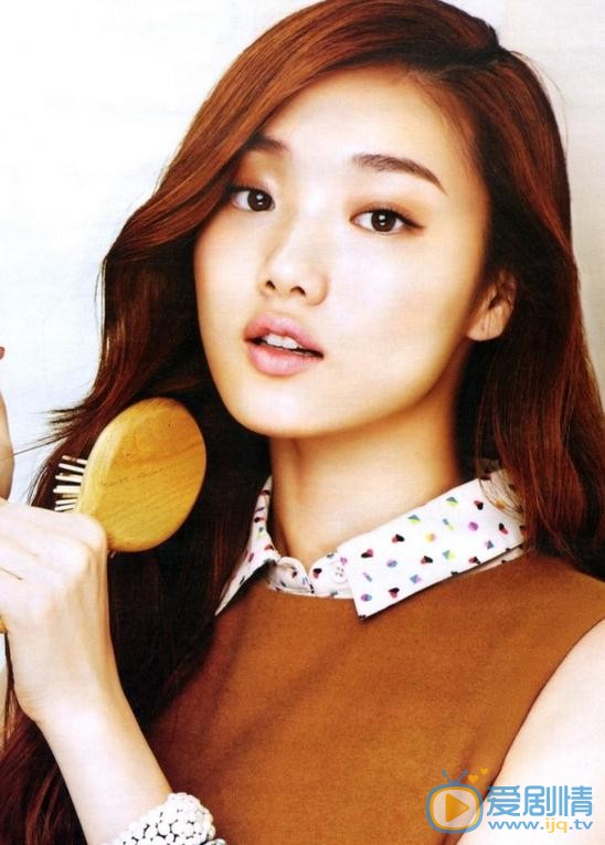 《舉重妖精金福珠》金福珠是是誰扮演的？金福珠扮演者李聖經個人資料、寫真及生活照欣賞