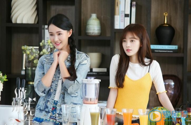 黃馨瑤個人資料簡介 黃馨瑤《游泳先生》劇照