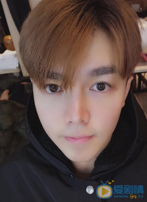 雙世寵妃墨靖軒是誰演的？雙世寵妃墨靖軒扮演者王浩歌個人資料、寫真及生活照欣賞