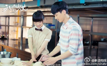 鏇風少女熱播 楊洋胡冰卿甜蜜互食棉花糖（組圖）