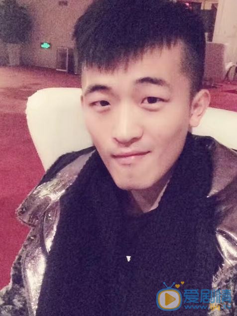 生於70年代王小兵是誰演的？王小兵扮演者姜寒個人資料、寫真及生活照欣賞