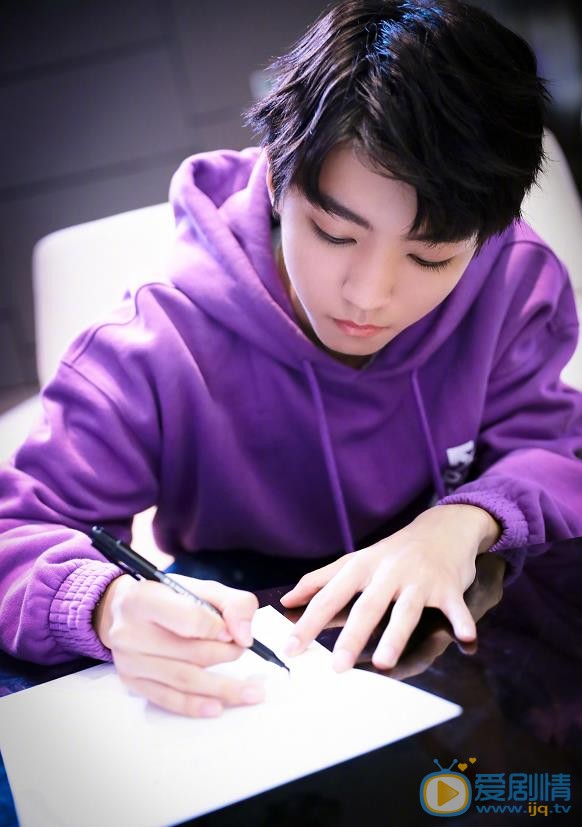 天坑鷹獵張保慶是誰演的？張保慶扮演者王俊凱個人資料、寫真及生活照欣賞