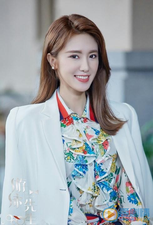 張沙沙個人資料簡介 張莎莎《游泳先生》劇照