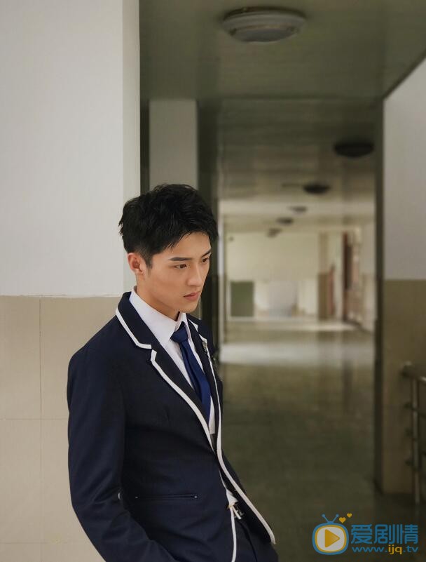 葛秋谷個人資料簡介 葛秋谷《班長大人》劇照