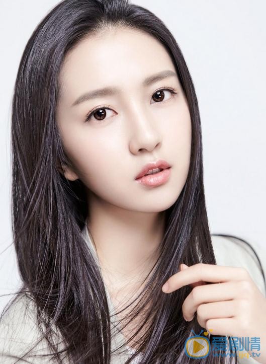 擇天記莫雨是誰扮演的？莫雨扮演者許齡月個人資料、寫真及生活照欣賞