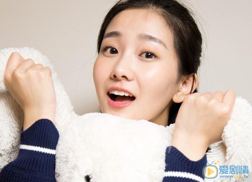 顫抖吧阿部唐青韻是誰扮演的？顫抖吧阿部唐青韻扮演者陳晨個人資料、寫真及生活照欣賞