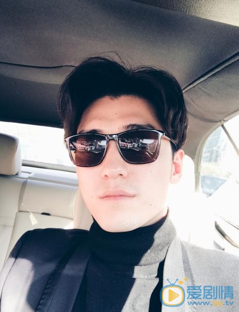 路從今夜白遲濮是誰演的？路從今夜白遲濮扮演者張鈞然個人資料、寫真及生活照欣賞