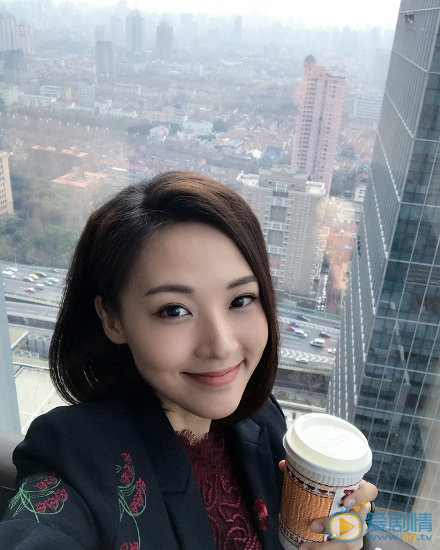  我的前半生薇薇安是誰演的？薇薇安扮演者鄭羅茜個人資料及寫真生活照欣賞