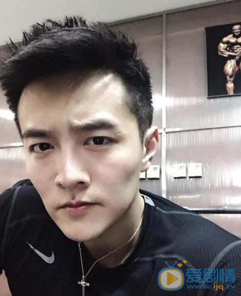 美人為餡季子萇季子萇（L）是誰扮演的？季子萇（L）扮演者初俊辰個人資料、寫真及生活照欣賞