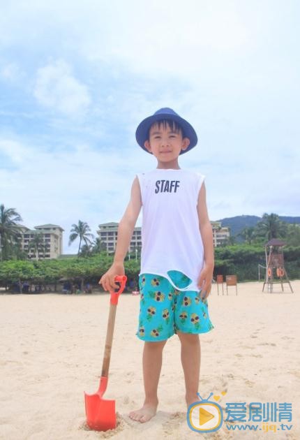 我的體育老師馬瑙是誰演的？馬瑙扮演者劉煜宸個人資料、寫真及生活照欣賞