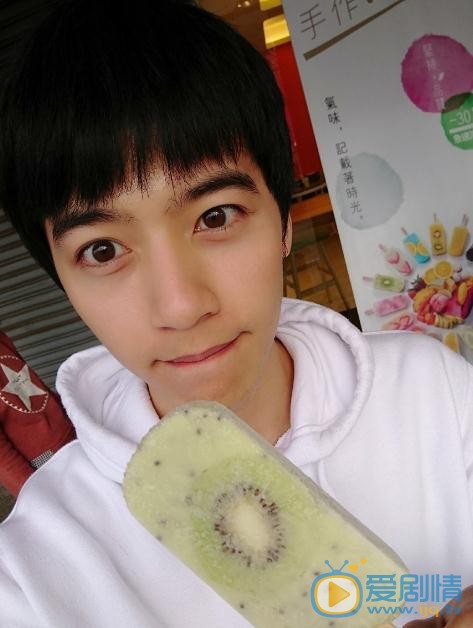 鳳囚凰花錯是誰演的？花錯扮演者李宗霖個人資料、寫真及生活照欣賞