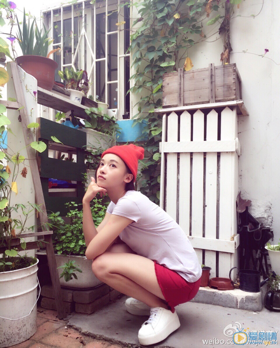 守護麗人朱琦琦扮演者吳謹言寫真生活照欣賞