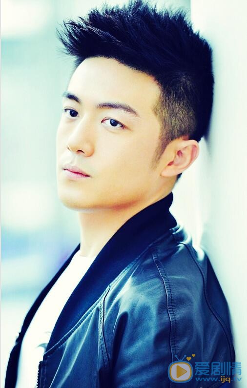 那年花開月正圓王世均是誰演的?王世均扮演者李澤鋒個人資料及生活寫真照欣賞