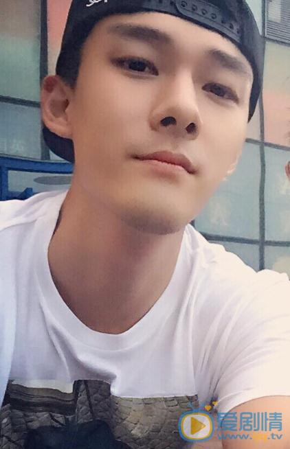 美味奇緣趙寒是誰演的?美味奇緣趙寒扮演者張雨劍個人資料、寫真及生活照欣賞