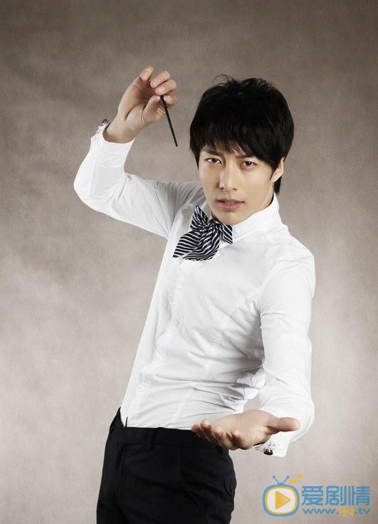 楊金承個人資料簡介 楊金承寫真