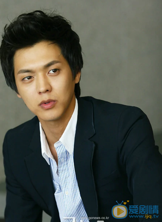 金興秀 演藝經歷 寫真照