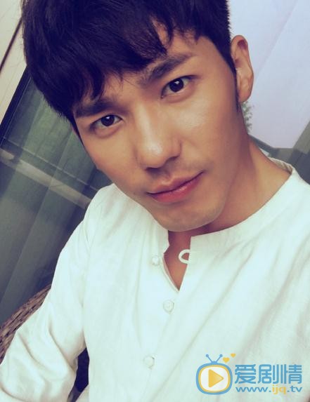 美人為餡韓沉是誰扮演的？韓沉扮演者白宇個人資料及寫真、生活照欣賞