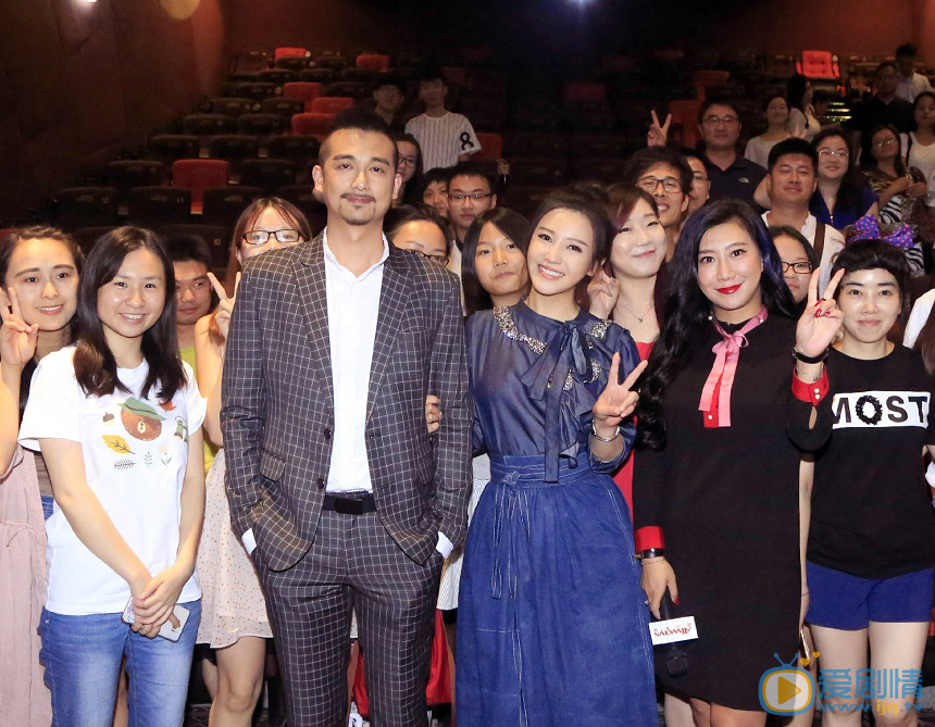 楊子姍現身《天亮之前》 上海宣傳會 清新甜美造型引關注