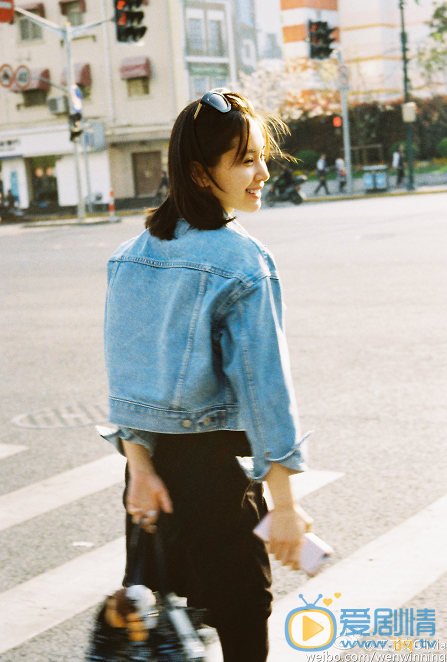 歡樂頌曲筱綃喜歡包奕凡嗎?王子文最新生活照欣賞