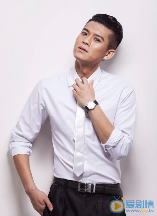 梁笑個人資料簡介 梁笑演藝經歷 梁笑寫真圖片