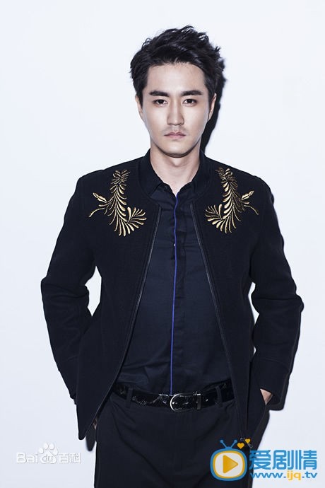 武神趙子龍諸葛亮扮演者楊玏寫真生活照欣賞