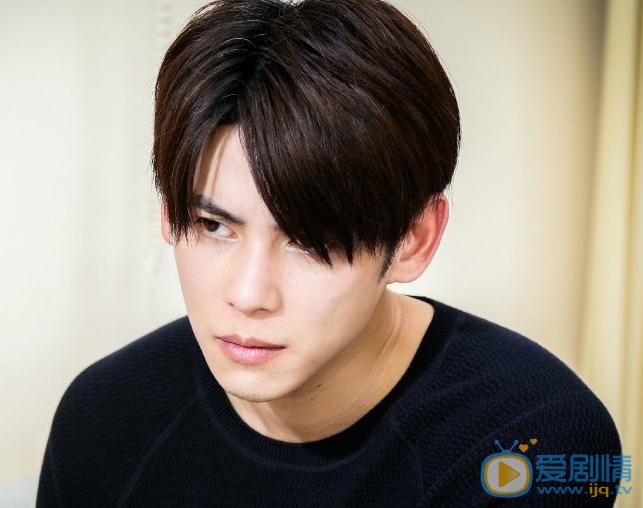 陳柏融個人資料簡介 陳柏融《校花前傳之很純很曖昧》劇照