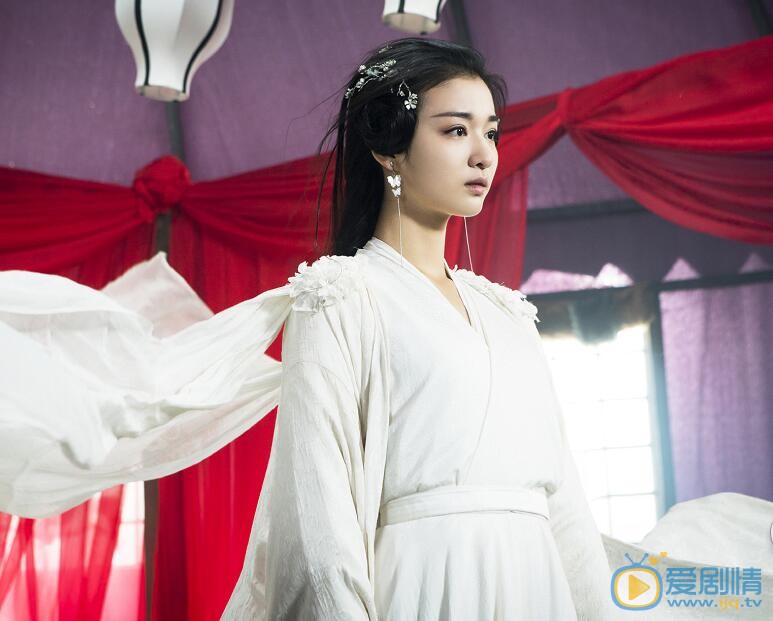 將軍在上柳惜音為什麼喜歡葉昭嗎?柳惜音知道葉昭是女兒身嗎?