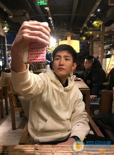 走火顧小天是誰演的?顧小天扮演者張皓倫個人資料、寫真及生活照欣賞