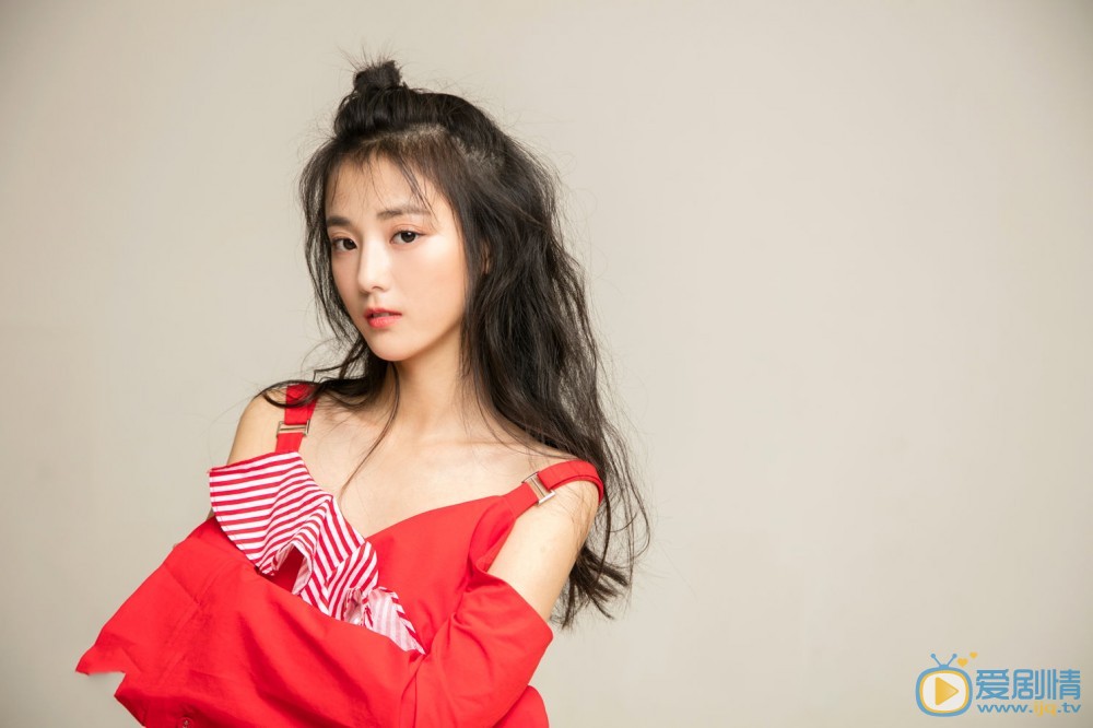 馬倩倩個人資料簡介 馬倩倩演藝經歷 馬倩倩寫真圖片
