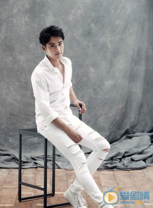 醉玲瓏元溟是誰演的？醉玲瓏元溟扮演者張赫個人資料、寫真及生活照欣賞