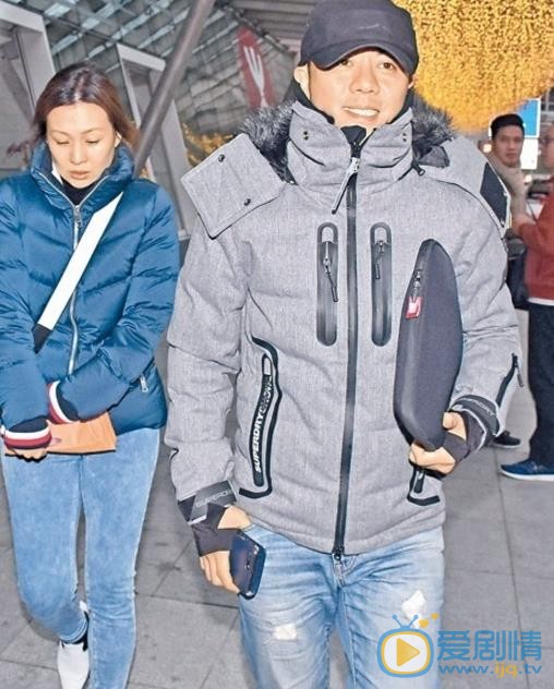 梁漢文個人資料簡介 梁漢文和老婆林文慧合照