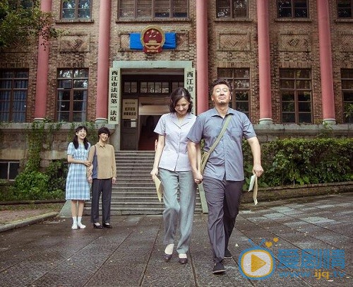 奔騰年代安生是誰的親生女兒？她的真實身世是什麼？