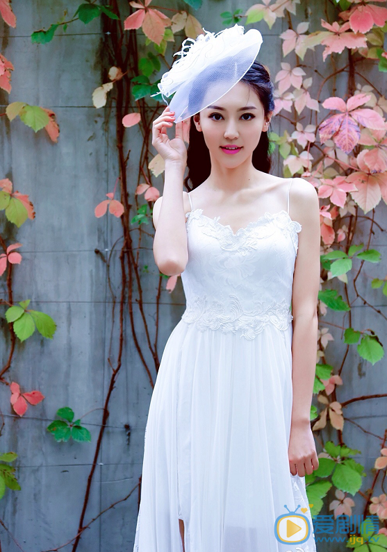 三生三世十里桃花素錦是誰演的？素錦扮演者黃夢瑩個人資料簡介