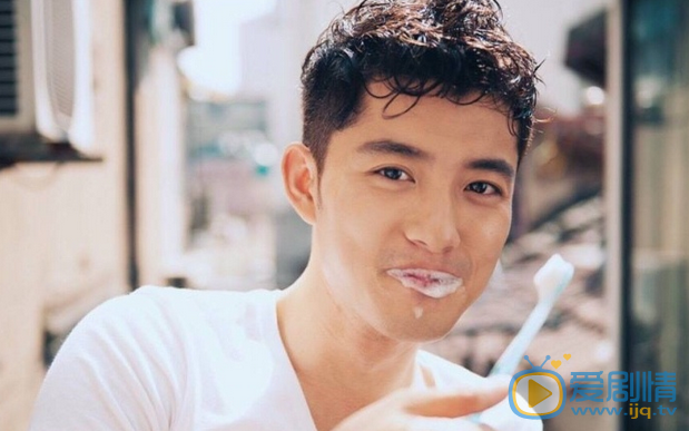  春風十里不如你小白是誰演的？小白扮演者陳奕龍個人資料及寫真生活照欣賞