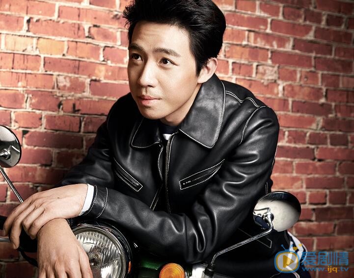 那年花開月正圓杜明禮是誰演的?杜明禮扮演者俞灝明個人資料及寫真生活照欣賞