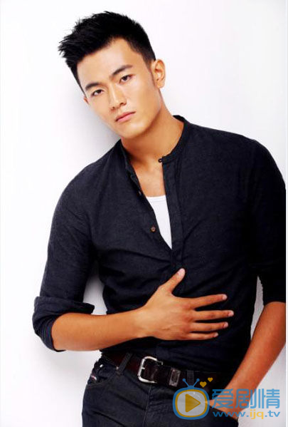 致單身男女趙大偉是誰扮演的?趙大偉扮演者吳旭東個人資料介紹及寫真生活照欣賞