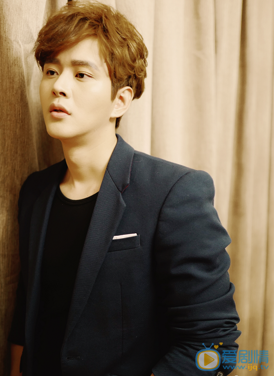 那片星空那片海江易盛是誰演的?江易盛扮演者黃明個人資料寫真照欣賞