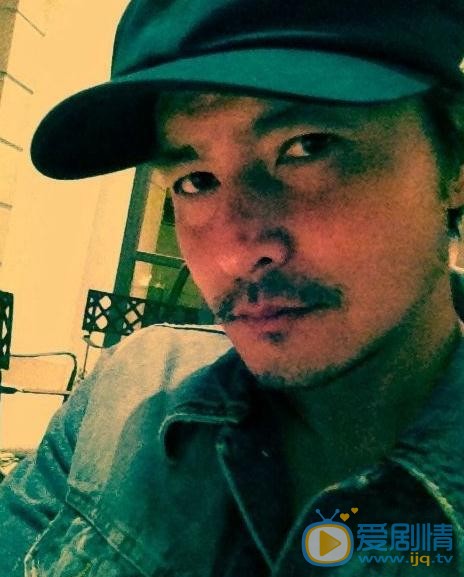 一路繁花相送辛開宇是誰演的？辛開宇扮演者李銘順個人資料、寫真及生活照欣賞