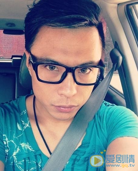 警花與警犬之再上征程顧依依是誰演的？顧依依扮演者李晨熙個人資料、寫真及生活照欣賞