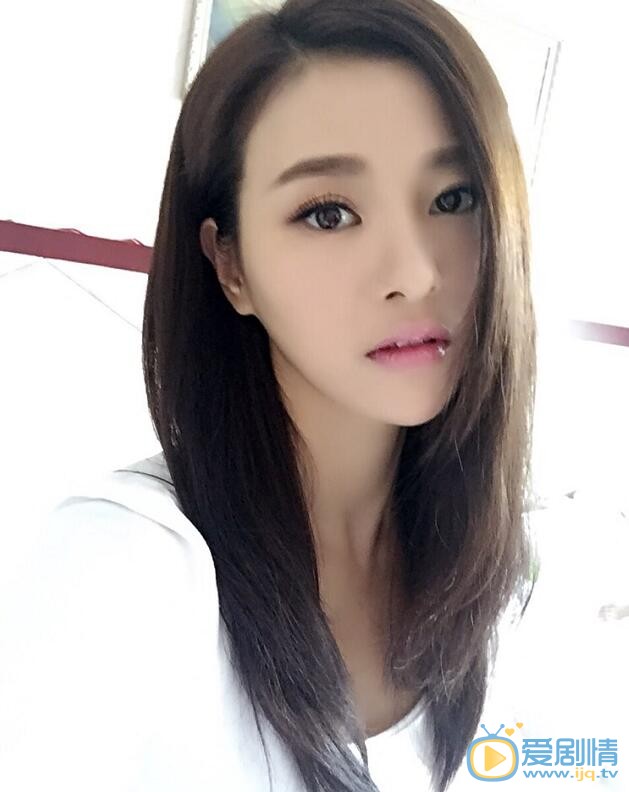  我們的愛李夢竹是誰演的？李夢竹扮演者鄭清文個人資料及生活寫真照欣賞