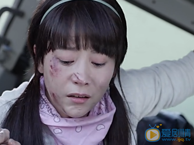 女不強大天不容劇照