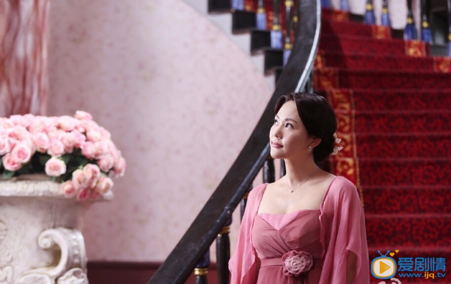 煮婦神探白蘭是還珠格格中的柳紅嗎 柳紅為什麼退隱娛樂圈了