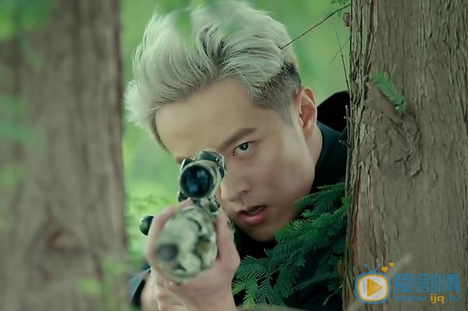 美人為餡辛佳的真正身份是誰？辛佳死了嗎？辛佳被誰殺死的？