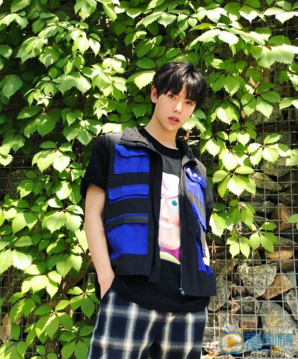 沙海小哥張起靈是誰扮演的？沙海小哥張起靈扮演者肖宇梁個人資料、寫真生活照