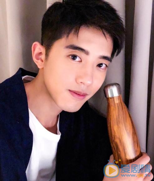 流星花園馮美作是誰演的？馮美作扮演者梁靖康個人資料、寫真及生活照欣賞