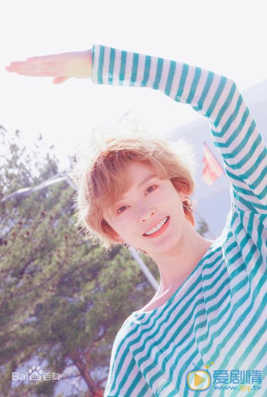 甜蜜暴擊程亞楠是誰扮演的?甜蜜暴擊程亞楠扮演者李萌萌個人資料、海量生活照