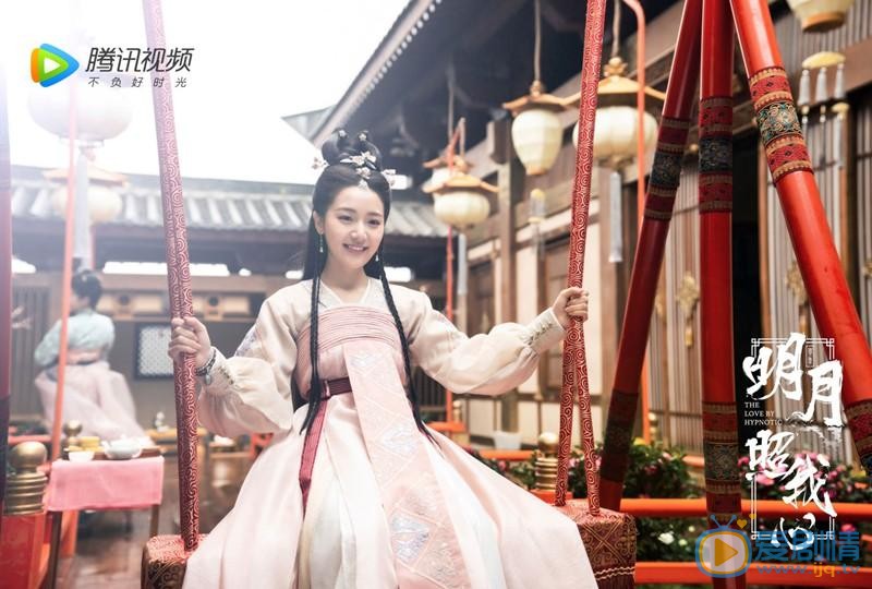 明月照我心李明月喜歡誰？最後和誰在一起？