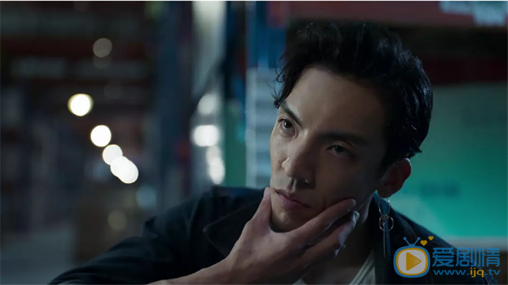 破冰行動趙嘉良的手下鍾偉的結局是什麼？鍾偉會出賣趙嘉良嗎？