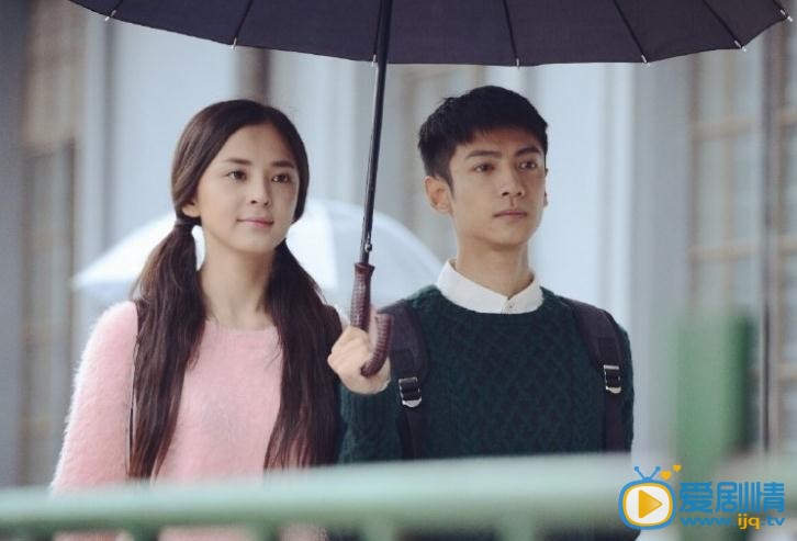 盧蒽潔《何以笙簫默》劇照 盧蒽潔個人資料