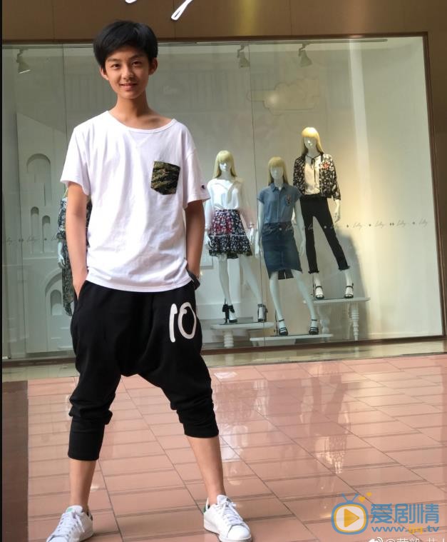 急診科醫生錐子扮演者黃毅個人資料、寫真生活照